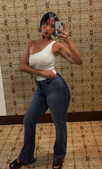 Full leaked Strapwoman / private onlyfans photo