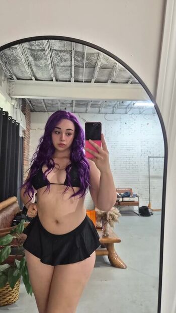 Full leaked Ittybitty cherry/ private onlyfans photo